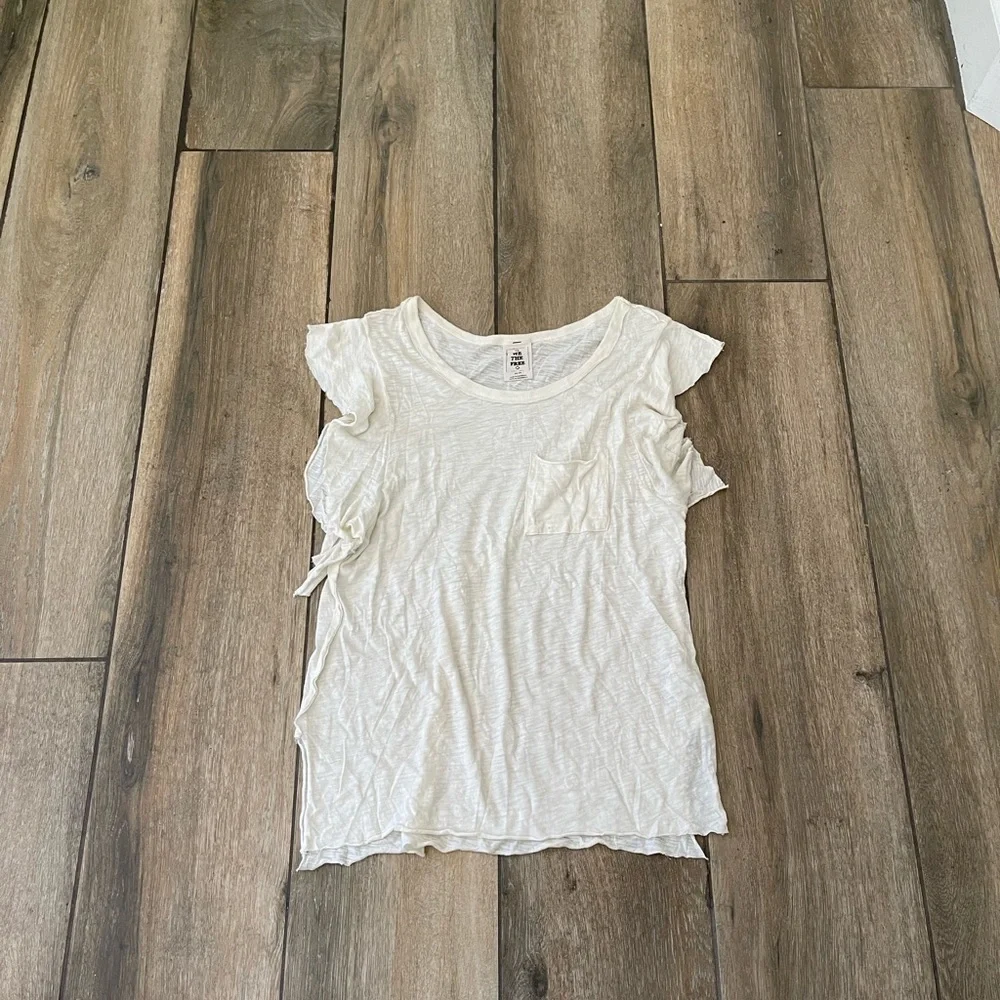 Free people we the free off white tee ruffle sz Xs so easy - Picture 4 of 8